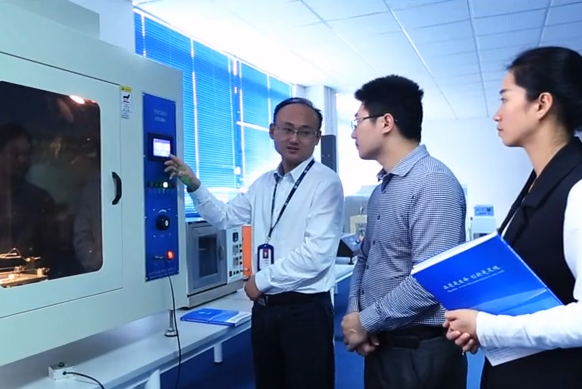  Installation and Training